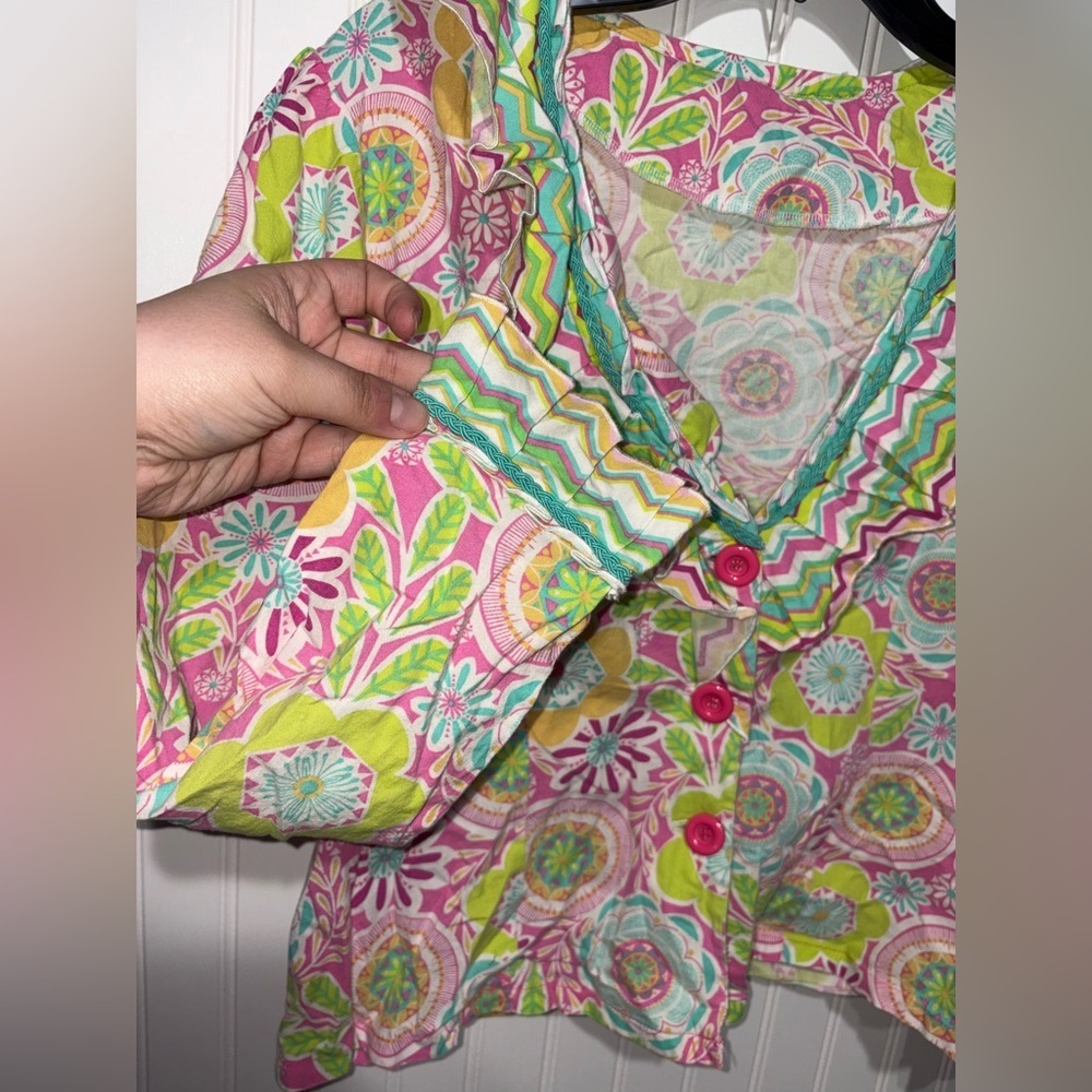Handmade Colorful Women's Top with Ruffled Collar - Picture 4 of 5